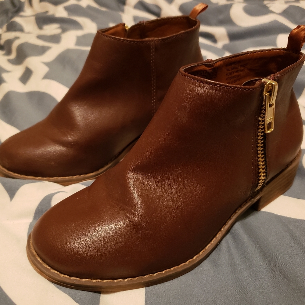 Gap ankle boots